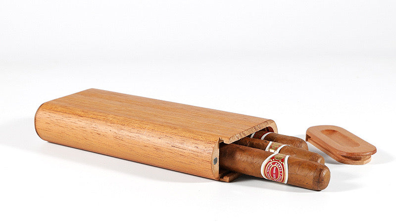 Natural Cedar Wood Cigar Case – Travel Holder for 2 Cigars