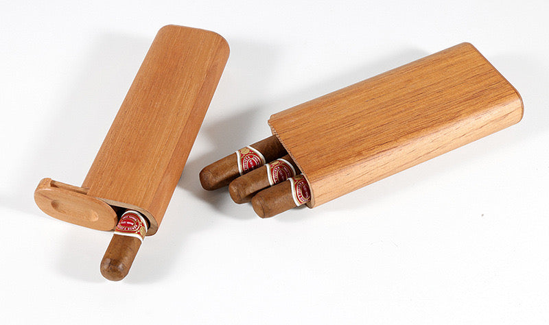 Natural Cedar Wood Cigar Case – Travel Holder for 2 Cigars