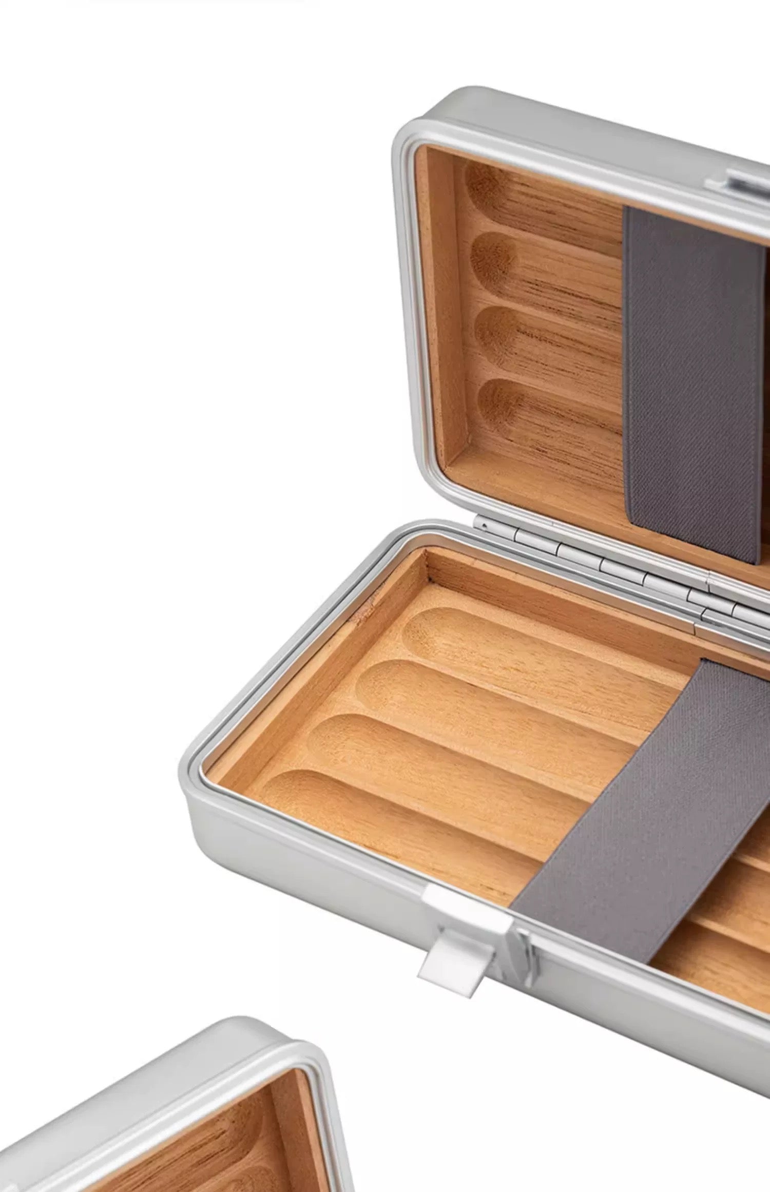 Premium Travel Cigar Humidor Case – Cedar Wood Interior Cigar Storage Box